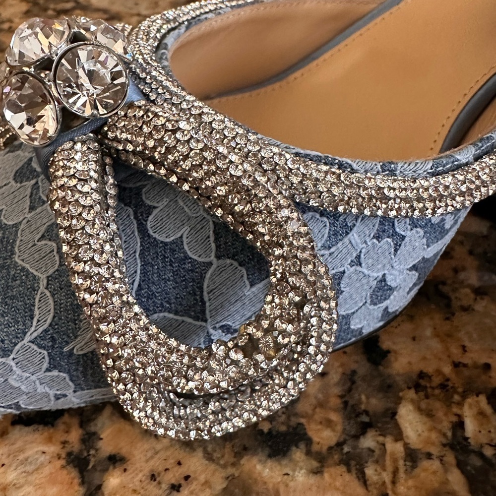 MACH & MACH Double Bow Floral Lace Pointed Toe Mule - Picture 12 of 13